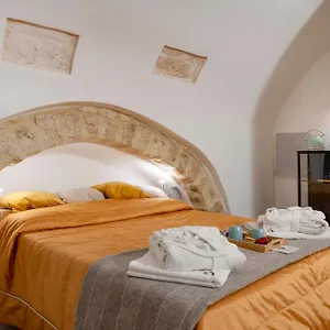  Bed & Breakfast Guesthost - Number 12 Luxury